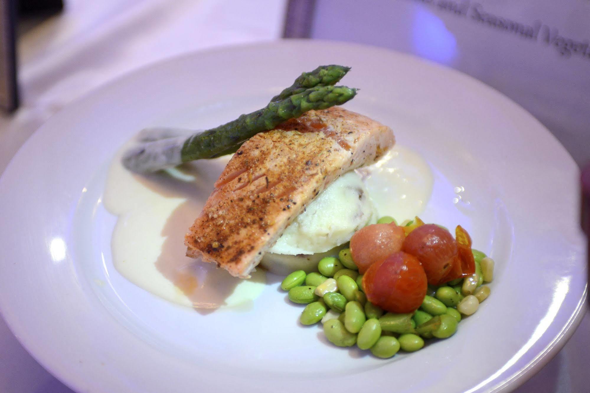 Anaheim Marriott Suites Garden Grove Εξωτερικό φωτογραφία